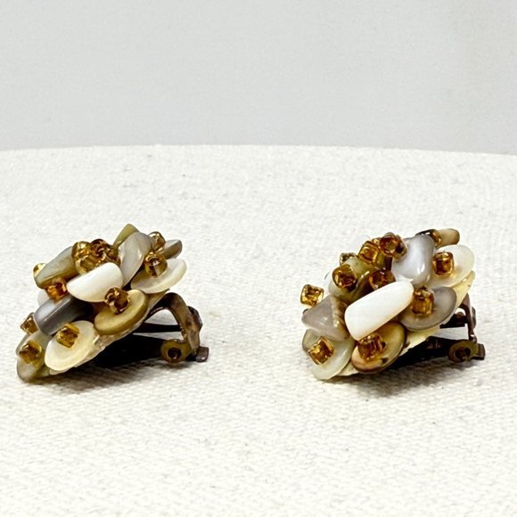Vintage Bead Cluster Earrings Clip-On Wired‎ Retro Classic Marked Japan - Picture 3 of 9